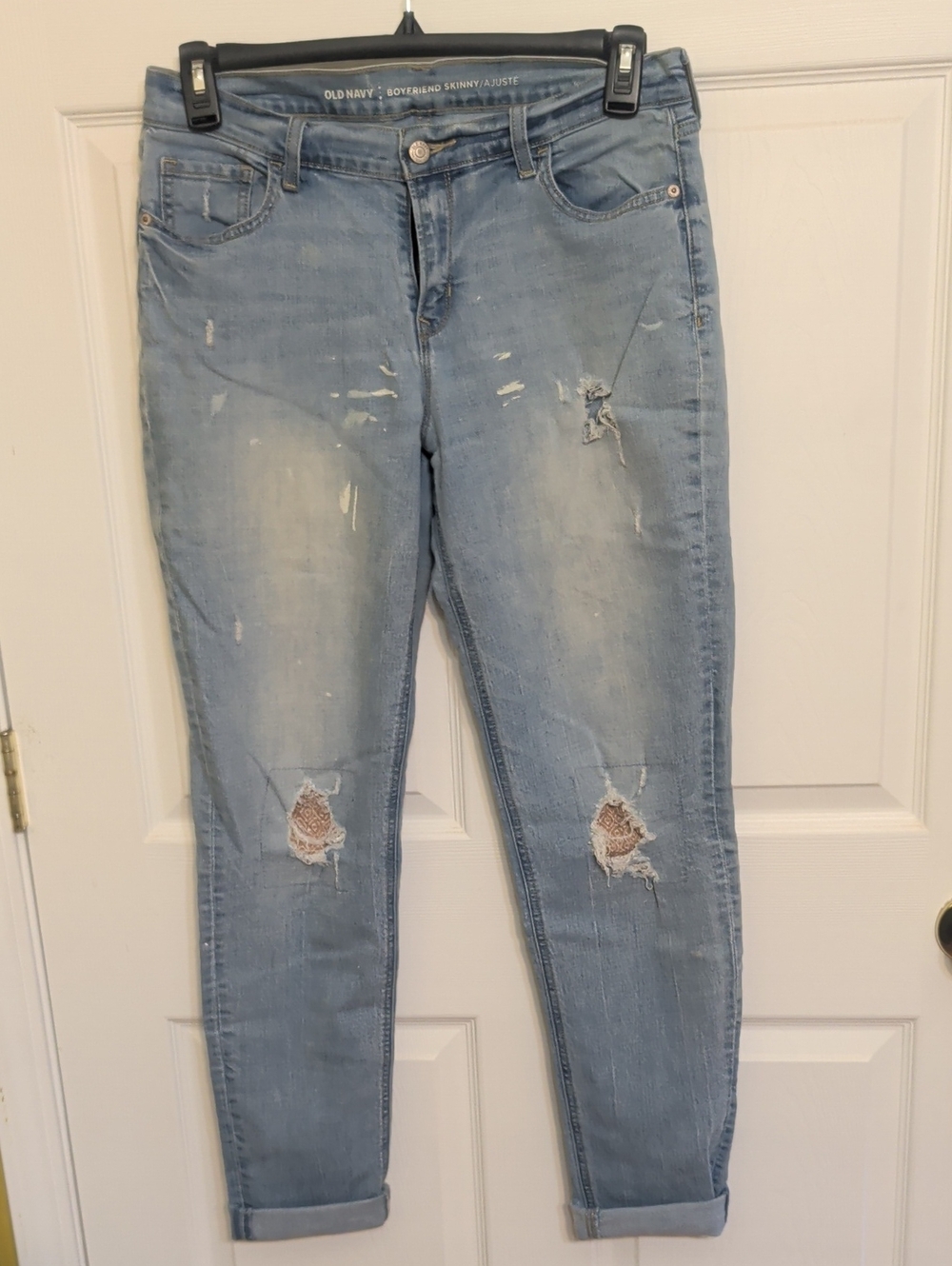 Old Navy Light Blue Boyfriend Skinny Jeans with Distressed Knees